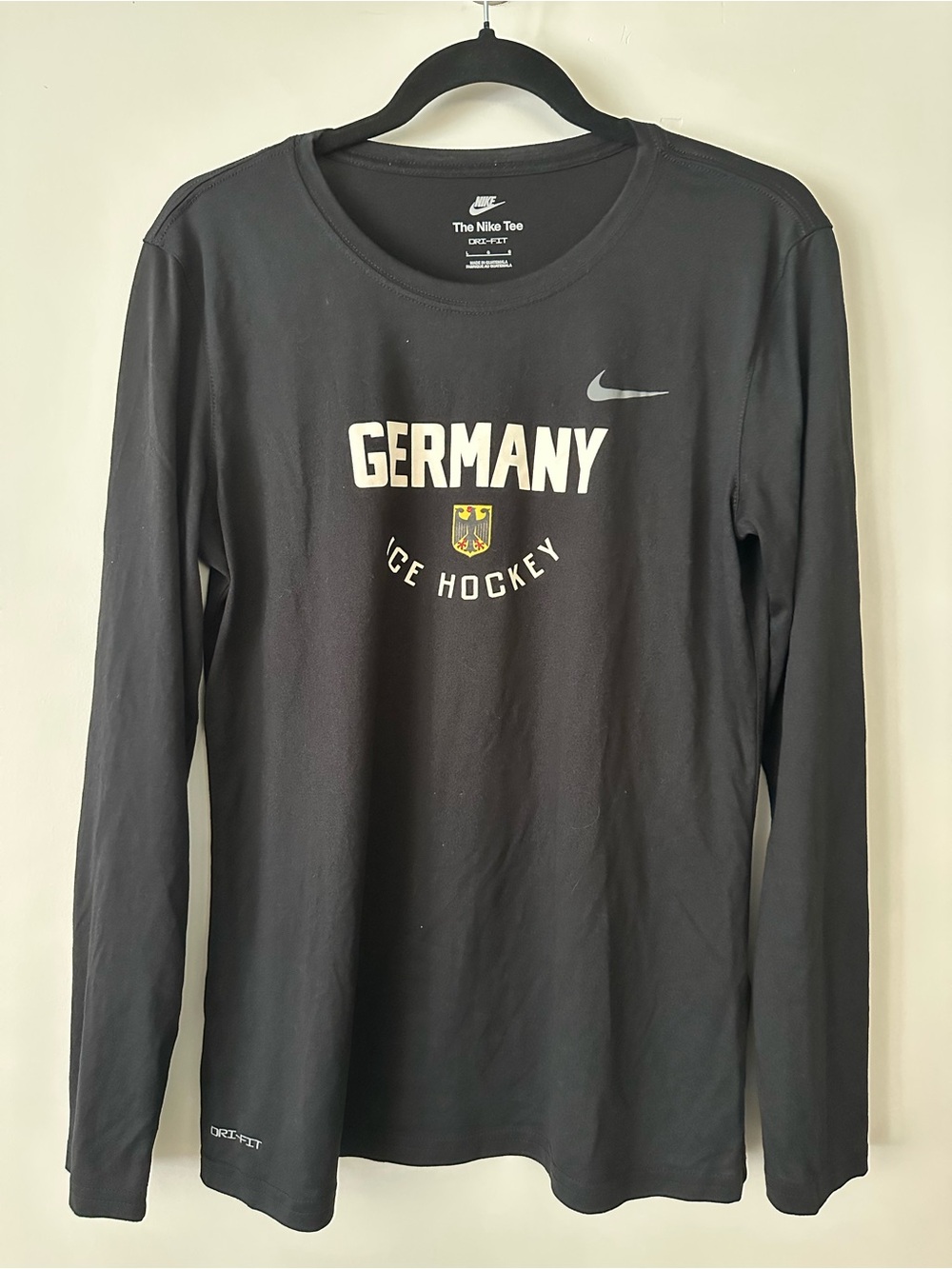 Nike Women’s Germany Ice Hockey Long-Sleeve